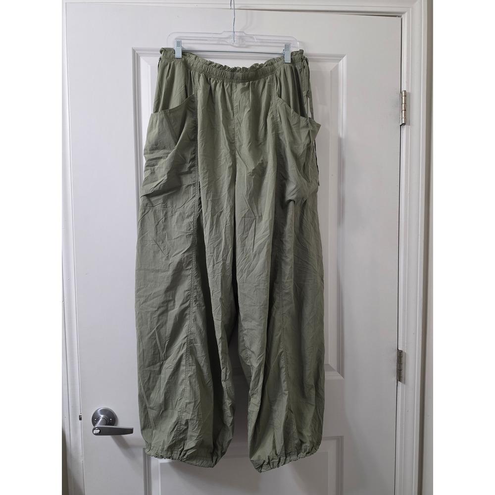 Daily Practice by Anthropologie Sage Green Parachute Cargo Pants Large